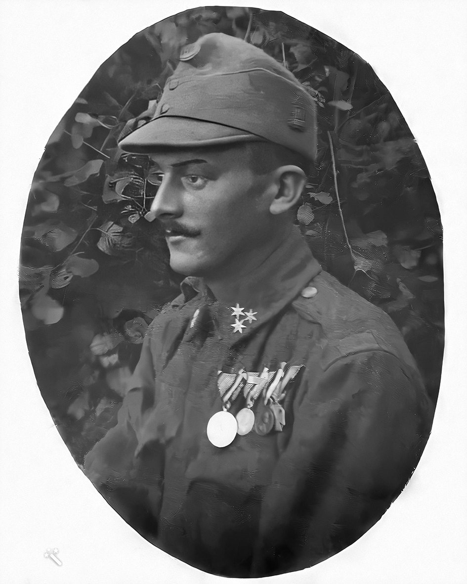 Anton Schmidt en uniforme de campaña austrohúngaro, 1917–1918